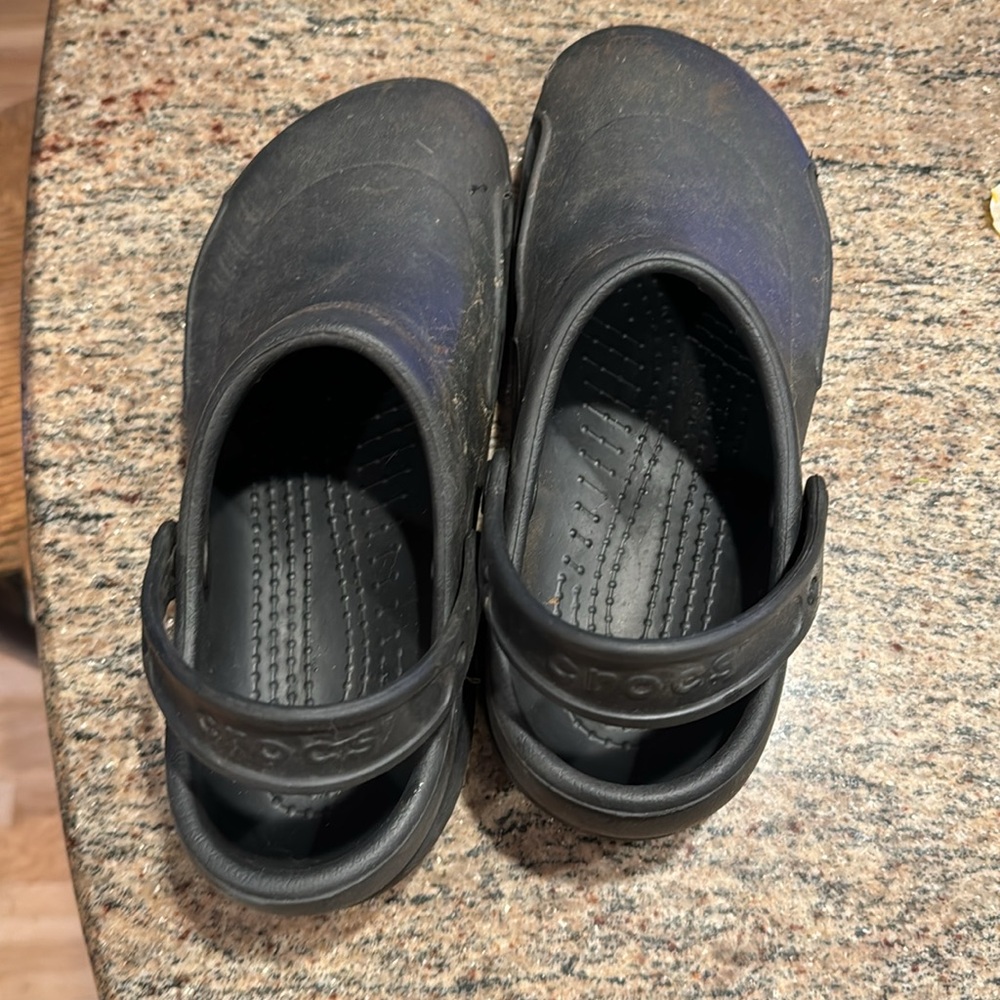 Black Crocs - Picture 2 of 3